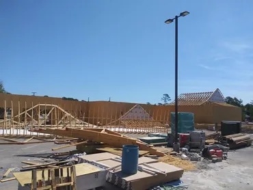 Retail center photo 3